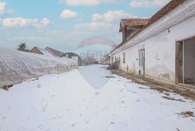 Casă de vânzare în centrul localității Prejmer, teren 5.417 mp! - 17