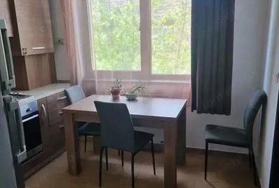 Central - Vanzare apartament 2 camere - Str. Cuza Voda - 3