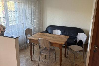 Apartament cu 4 camere în Traian - 8