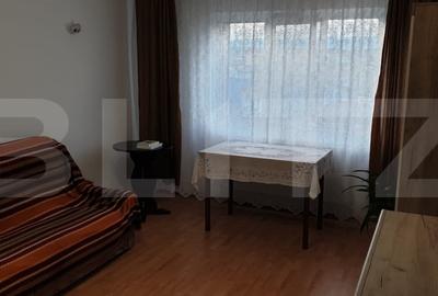 Apartament decomandat - Langa Liceul Ecaterina - 1