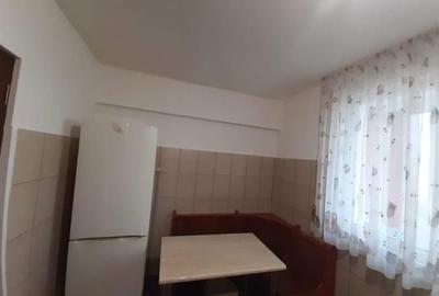 Apartament cu 2 camere semidecomandat în Progresul - 7