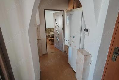 Apartament cu 2 camere decomandat în Romanești - 4