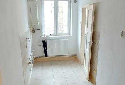 Apartament cu 2 camere semidecomandat în Horea - 7