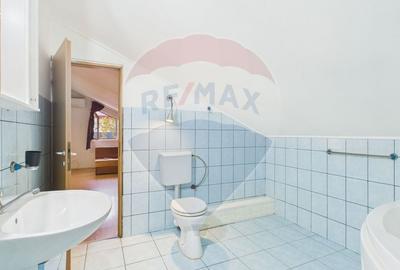 Casă individuală cu 6 camere cu Teren 252 Mp în Est - 20