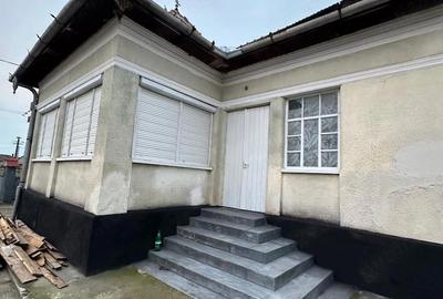 Casă cu Teren 1380 Mp în Central - 3