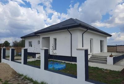 FARA COMISION in SABARENI casa cu 4 camere 2 bai PARTER + pod placa beton terasa - 10