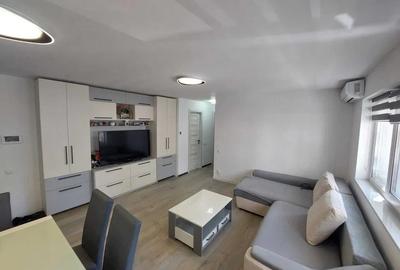 Apartament de 3 camere, 60 mp, Mobilat, Parcare, Zona Cetatii