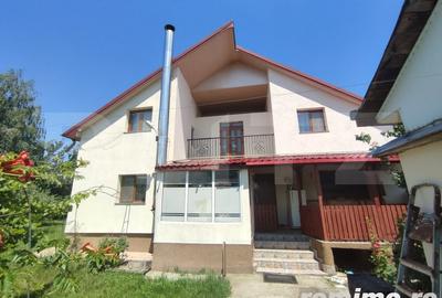 Casă cu 8 camere cu Teren 992 Mp în Cătămărești - 11
