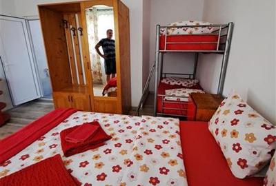 Casă individuală cu 6 camere cu Teren 200 Mp în Central - 2