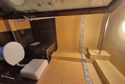 Apartament cu 3 camere decomandat în Micro IV - 8