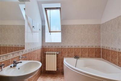 Complex de case Iancu Nicolae | Vanzare vila 7 camere, piscina & gradina proprii - 14