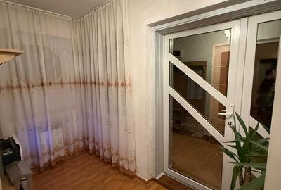 Casă cu 8 camere cu Teren 750 Mp în Central - 15