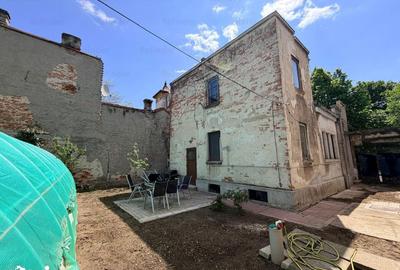Casă cu 6 camere cu Teren 330 Mp în Vatra Luminoasă - 2