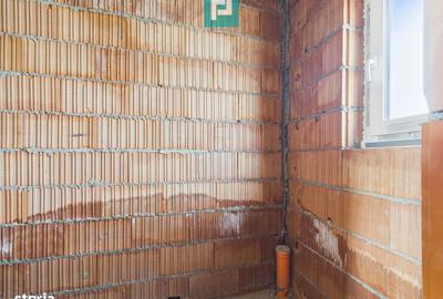 Casă cu 4 camere cu Teren 335 Mp în Dumbrăvița - 4