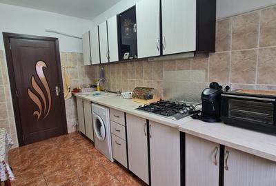 Inchiriere apartament 2 camere, in Galati, Mazepa 2, etaj 2, mobilat si utilat - 9