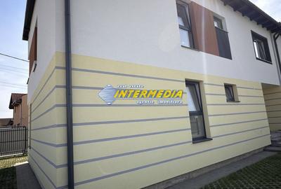 Casă individuală cu 4 camere cu Canalizare în Est - 6