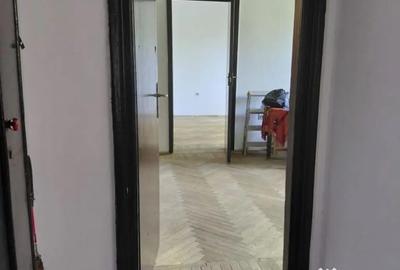 Apartament cu 3 camere semidecomandat în Țiglina 1 - 7