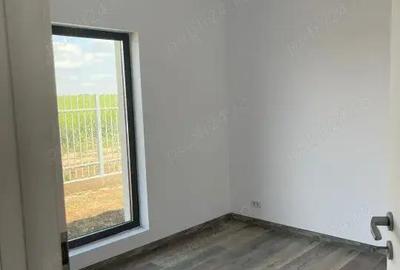 Casă cu 4 camere în Tărtășești - 9