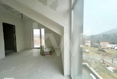 Casă cu 5 camere cu Teren 914 Mp în Central - 13