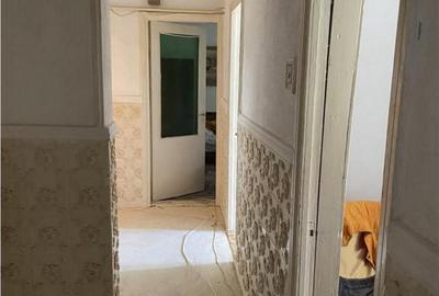 Apartament 3 camere , zona Primaria Focsani , decomandat , c - 7