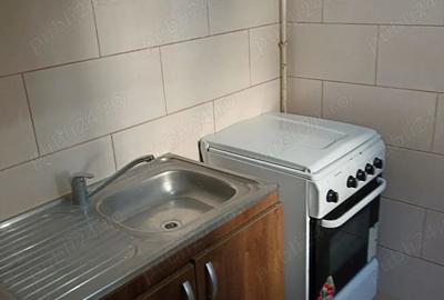 Persoana fizica vand apartament micro 14 - 4