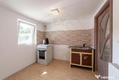 Casă cu 1 camere cu Teren 491 Mp în Uiasca