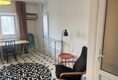 Garsonieră decomandată, mobilată în Tei - 3