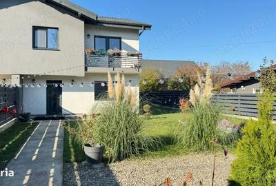 Casă cu 4 camere în Valea Adâncă