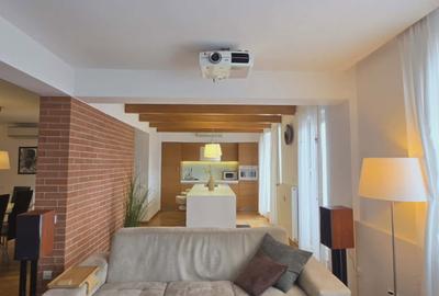Apartament cu 4 camere nedecomandat în Central - 2