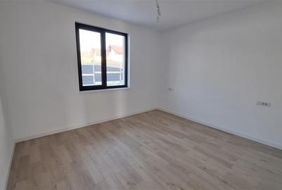 Casă individuală cu 4 camere cu Canalizare în Miroslava - 10