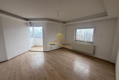 Apartament cu 3 camere decomandat în Narcisa - 1