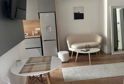 Apartament cu 2 camere decomandat în Central - 1