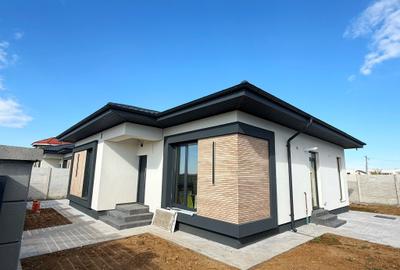 Casa Individuala / 4 Camere / 2 Bai / Teren 370 mp Casa Individuala / 4 Camere / 2 Bai / Teren 370 mp - 4