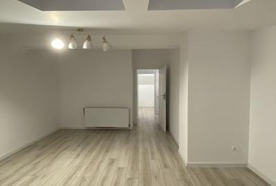 Casă cu 5 camere cu Teren 100 Mp în Central - 15