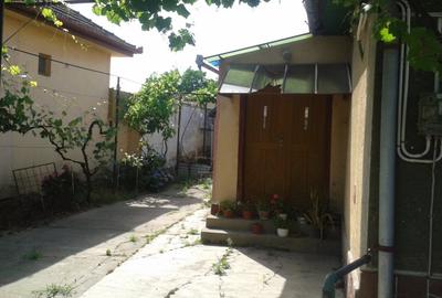 Proprietar-vand urgent casa cu curte ,gradina , imediat ocupabila si locuibila - 5