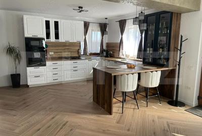 Casă cu Teren 4101 Mp în Central - 5