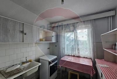 Apartament cu 3 camere decomandat în Central - 2