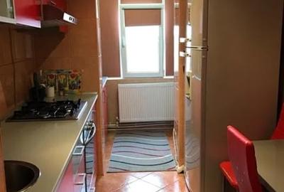 Apartament 2 camere decomandat, zona KM 5 - 3