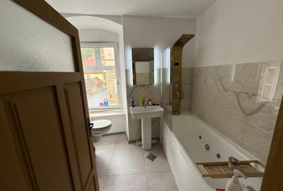 Apartament cu 3 camere circular în Centrul Istoric - 10