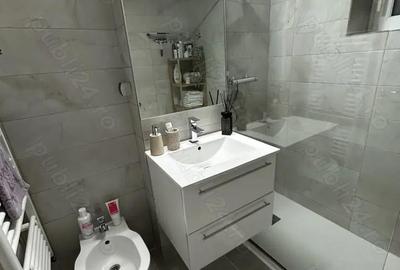 Apartament cu 3 camere decomandat în Hârșova - 7