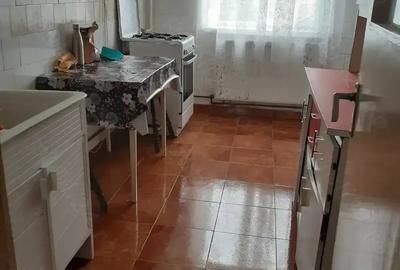 Vand apartament 4 camere Tg Jiu- Unirii - 1