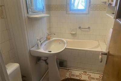 Apartament 3 camere , zona Gara , 58 mp ,et 3/4 , mobilat , - 3