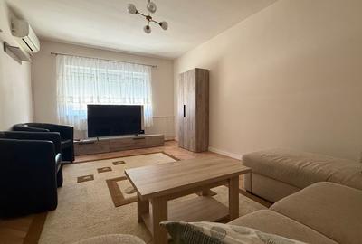 Garsonieră decomandată, mobilată în Fabric - 1