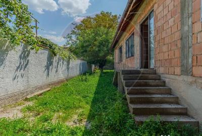 Casă cu 4 camere cu Teren 1642 Mp în Hoghiz - 14