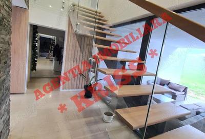 VILA DEOSEBITA De Lux Pite?ti Stradala 250 Mp. Utili Teren 1400 Mp. - 12