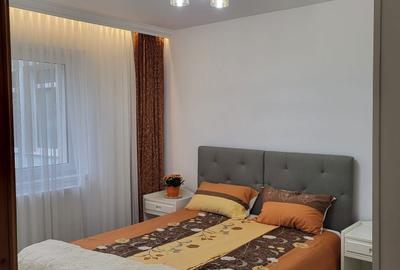 Apartament cu 3 camere semidecomandat în Central - 4