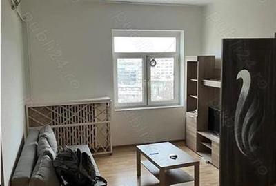 Apartament cu 2 camere semidecomandat în Romană