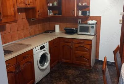 Apartament cu 3 camere decomandat în Girocului - 4