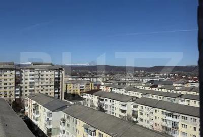 Apartament cu 3 camere decomandat în Micro 4