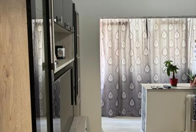 Apartament cu 3 camere în Tătărași